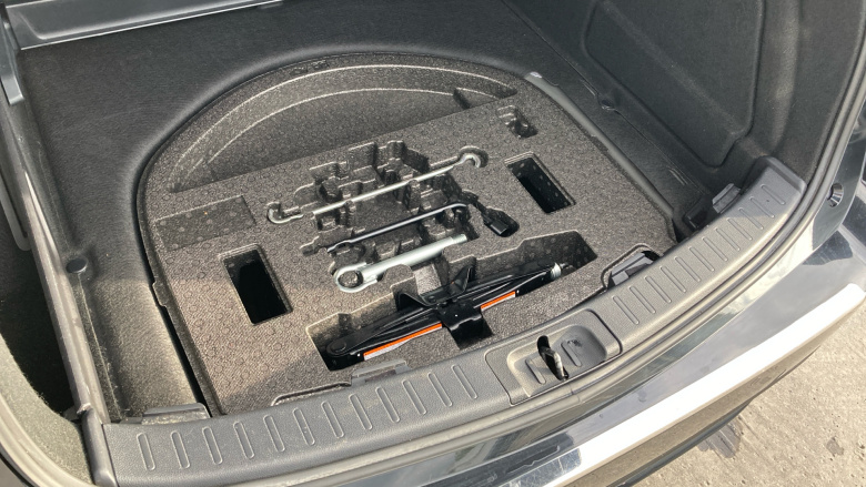 Toyota Corolla 2.0 VVT-i Hybrid Design 5dr CVT Hybrid Estate